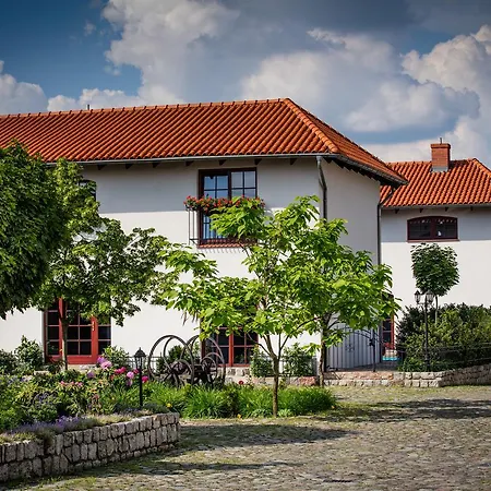Za Murem Poznaň