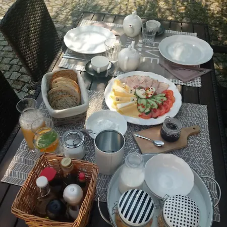 מלון דירות Za Murem פוזנן