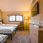 城墙背面公寓式酒店 3*