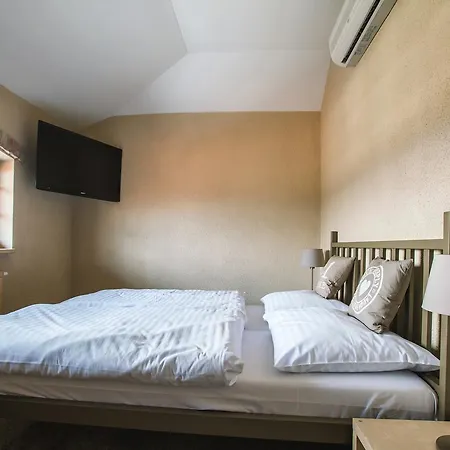 Za Murem 3* Poznan