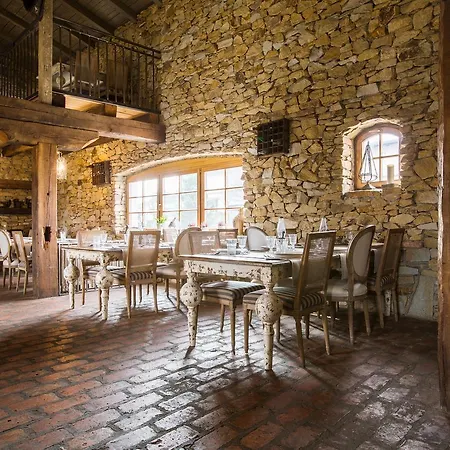 Za Murem Апарт-отель