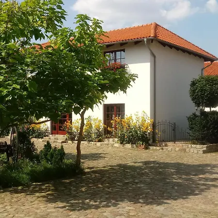 Апарт-отель Za Murem Познань