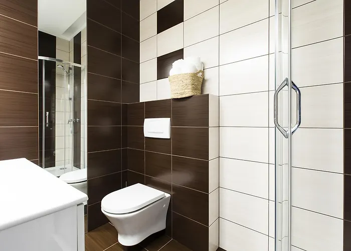 Aparthotel Za Murem 3*