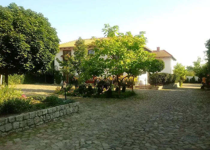 Za Murem Aparthotel 3*